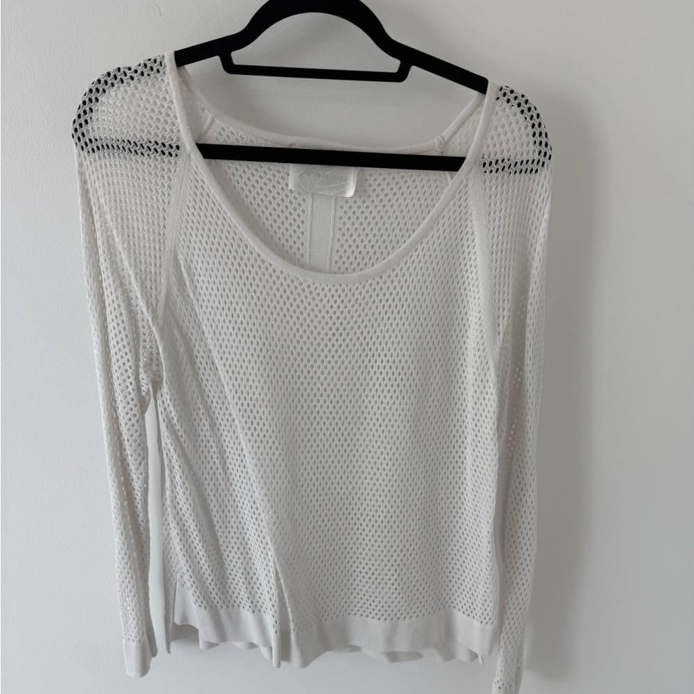 Women’s White Mesh Long-Sleeve Scoop Neck Top